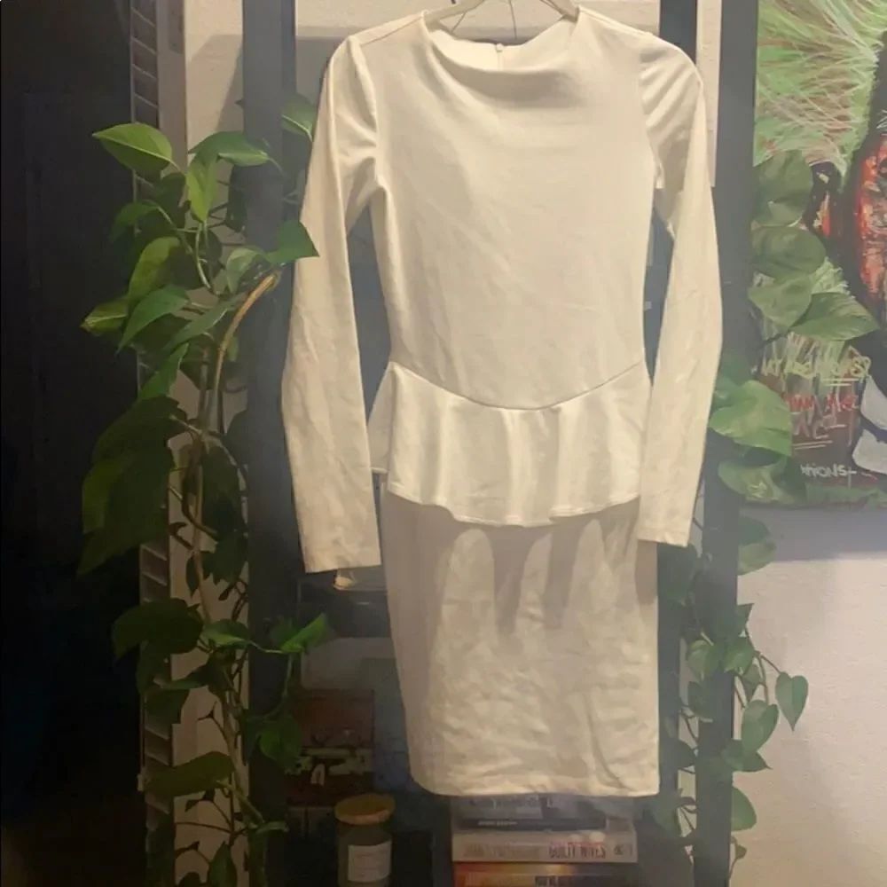 White Long Sleeve Dress - NEVER Worn - Zipper Back